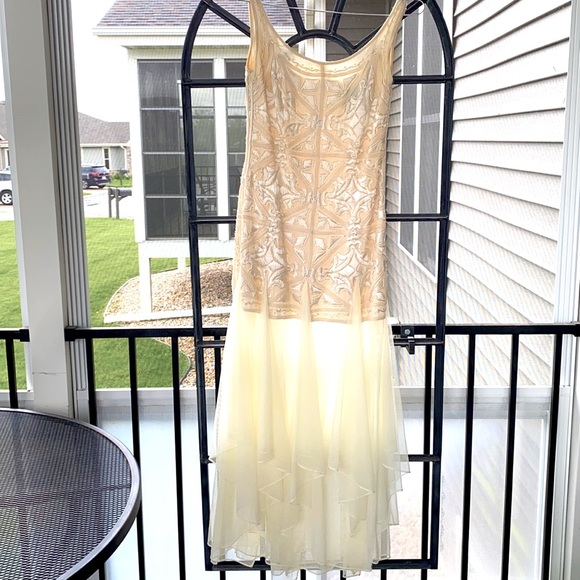 Carmen Marco Valvo elegant gown, one of a kind! - Picture 13 of 14